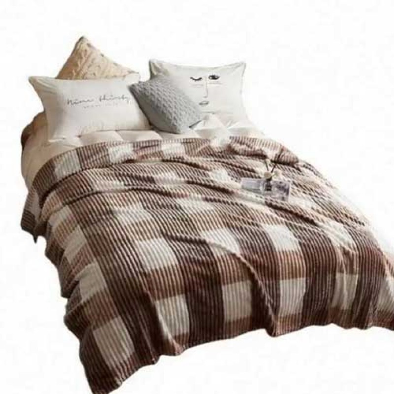 Polyester plaid microfiber winter knitted blanket